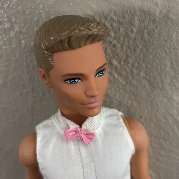 Barbie 2012 Mattel Ken Groom Doll Pink Bow tie - Picture 2 of 12